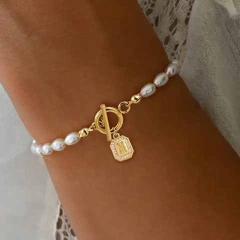Women's Elegant Bracelet with Zirconia Letter Ot Clasp, Classic Faux Pearl Design, All-Season Accessory, Simple and Timeless Style, Faux Pearl Jewelry