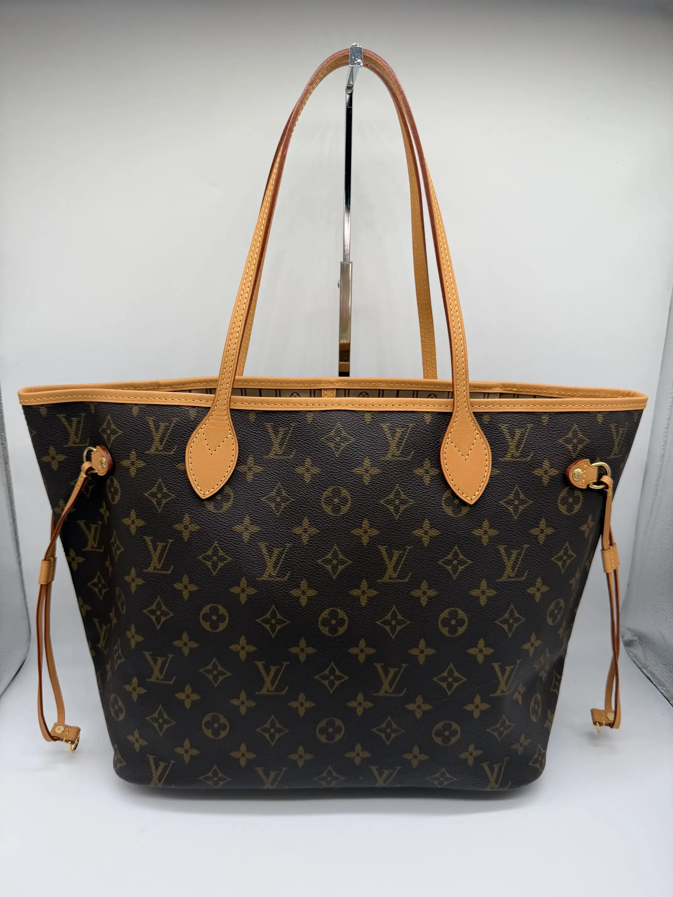 Pre-owned Louis Vuitton Coated Canvas Tote Bags Monogram Neverfull MM Tote