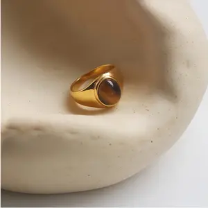 1pc 18K Gold Plated Stainless Steel Simple Elegant Agate Minimalist Hiphop Ring, Fashion Party Gift