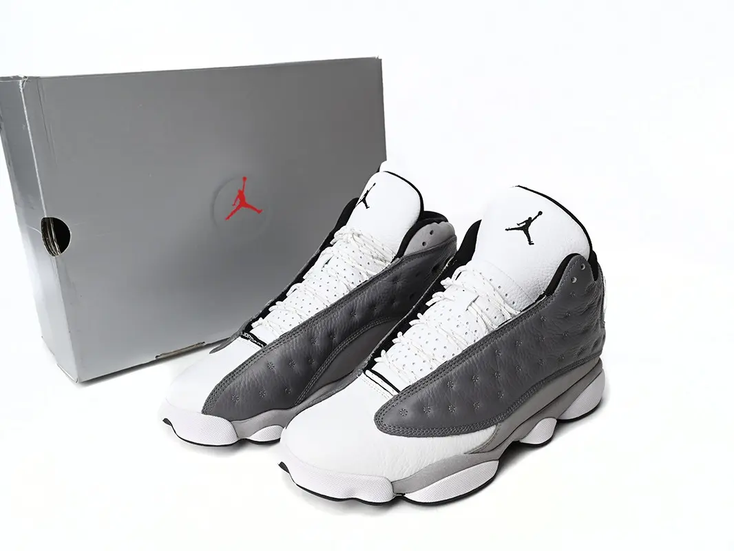 White Gray Spliced Mesh High‑top Basketball Shoes Minimalist Premium Unisex Anti‑slip Shock‑absorbing Casual & Training Sneakers