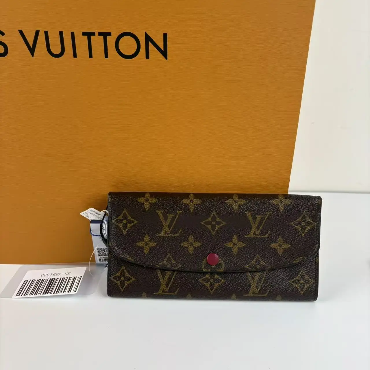 Pre-owned Louis Vuitton Emilie Wallet