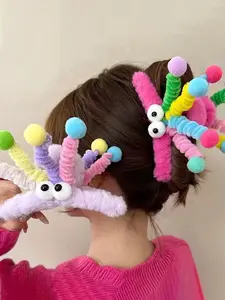 Dopamine Plush Hair Claw Clips for Women, Fuzzy Claw Clip, Fun and Cute Design, Perfect Gift for Halloween & Valentine's Day, Stylish Accessory