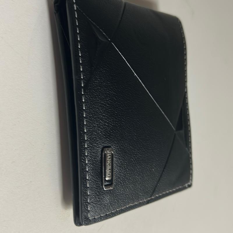 Men's Wallet - Comfortable Design for Everyday Use, Lightweight & Durable, Ideal for Footwear and Walking Shoes - Girls, Flipflop, Slipper, Slide Slim Magnetic