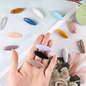 8pcs Scarf safety pin Muslim hijab pin with plastic colored brooch Women's plastic colored safety pin anti-slip pin Silk scarf clip Scarf buckle 8 pieces