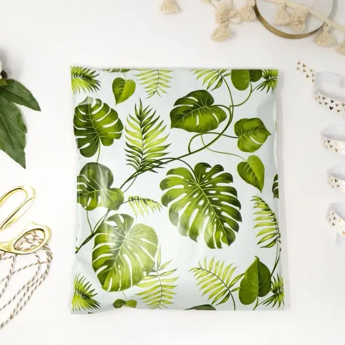 Banana leaves 10x13 poly mailer - set of 20 Banana leaves 10x13 poly mailer - set of 20