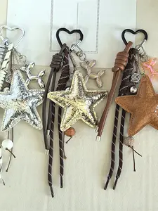 Sweet and cool retro star tassel pendant, niche design fashionable and unique pendant, lightweight and easy to carry, can be used as a bag hanging accessory, keychain, suitable for commuting, shopping, parties, dates, Keychain for bags