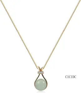 Lucky Green Bead Classic Green Jade Pendant Necklace Clavicle Chain Elegant Women’s Gift Jewelry Light Luxury