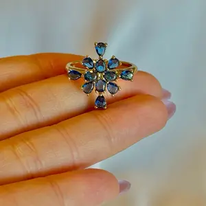 Size 9 Ring with Elegant Blue and Gold Flower Design for Women