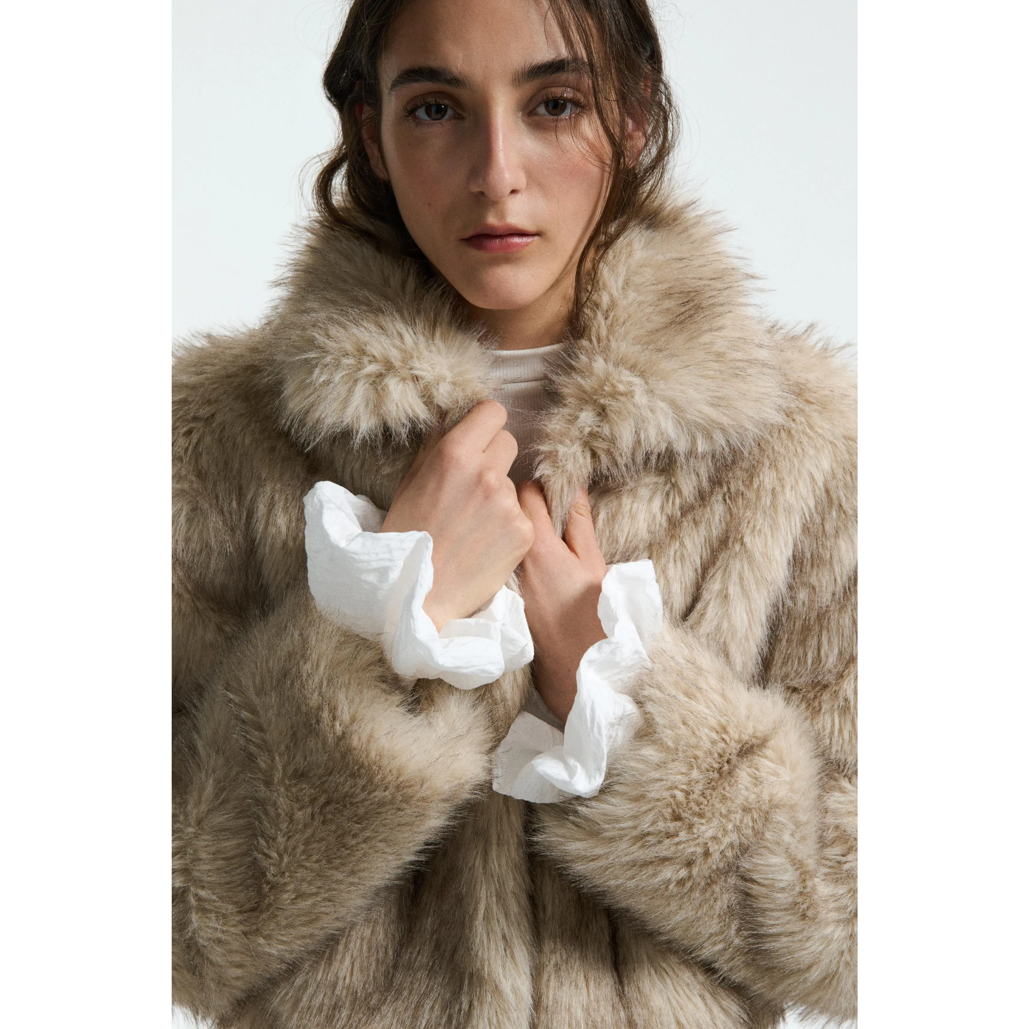 H&M Cropped fluffy jacket