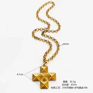 "Pyramid Cross" Vintage Long Necklace: Featuring a pyramid-shaped cross pendant paired with a chunky beaded chain, this accessory creates an American vintage aesthetic with a cool, street-style edge.