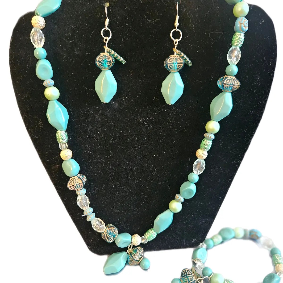 gorgeous green teal necklace set Female