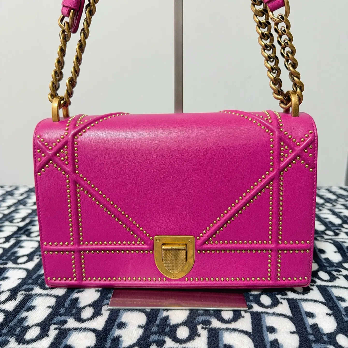 Pre-owned Dior cowhide Shoulder Bags Diorama Bag M0422CVZYM900 qiqi2