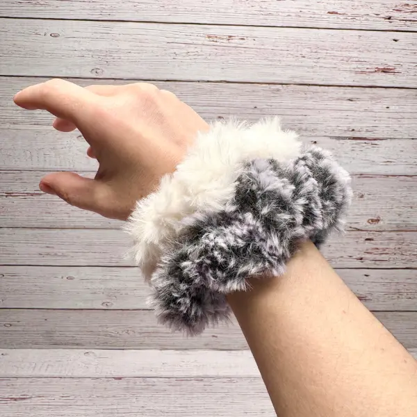 Faux Fur Fuzzy Retro Scrunchies - Plush Soft Hair Ties, Vintage-Inspired Hair Accessories for All Hair Types, Cute Fluffy Elastic Hair Bands, Cozy and Stylish Scrunchies for Everyday Use, Gifts, Fashion Statements, Trending TikTok Hair Must-Haves