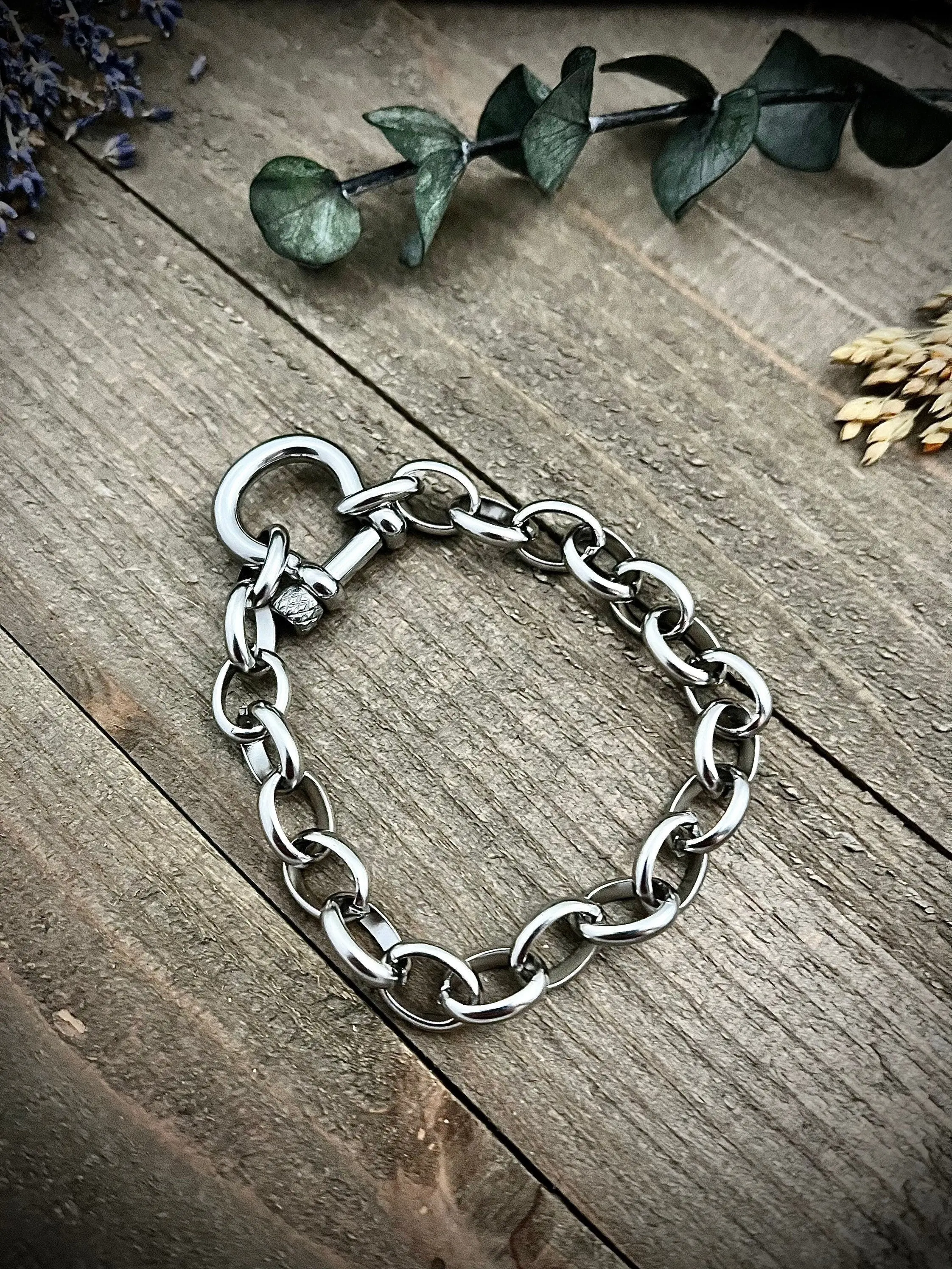 Chunky Silver Stainless Steel Chain Shackle Bracelet