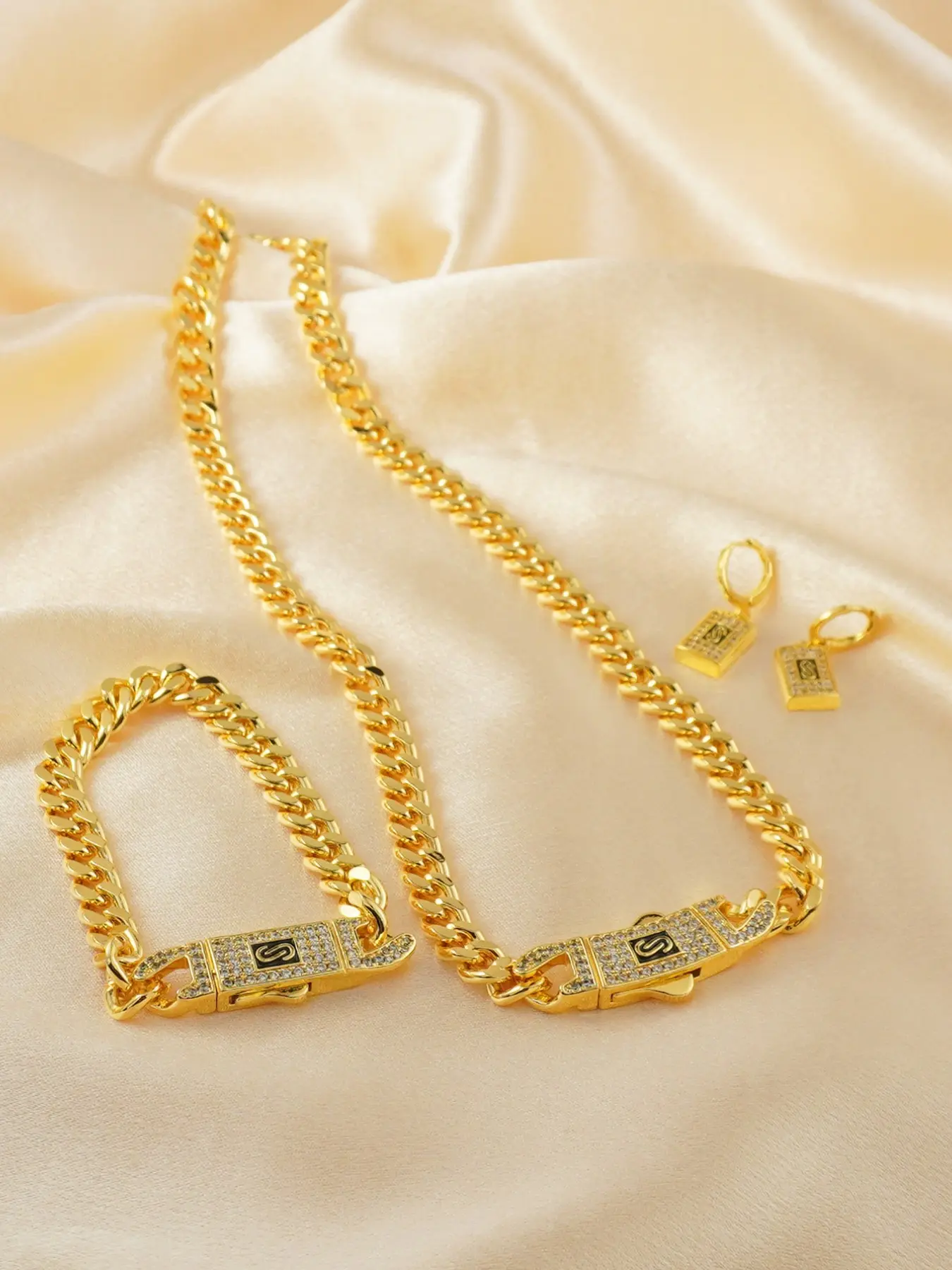 Luxurious Cuban Chain Jewelry Set, Zircon Clasp, Waterproof Stainless Steel Necklace Bracelet Earrings, 3 Piece Set, Matching Jewelry Set, Waterproof Jewelry Sets, Elegant Jewelry Set, Jewelry Gift Set, Jewellery Gift Set