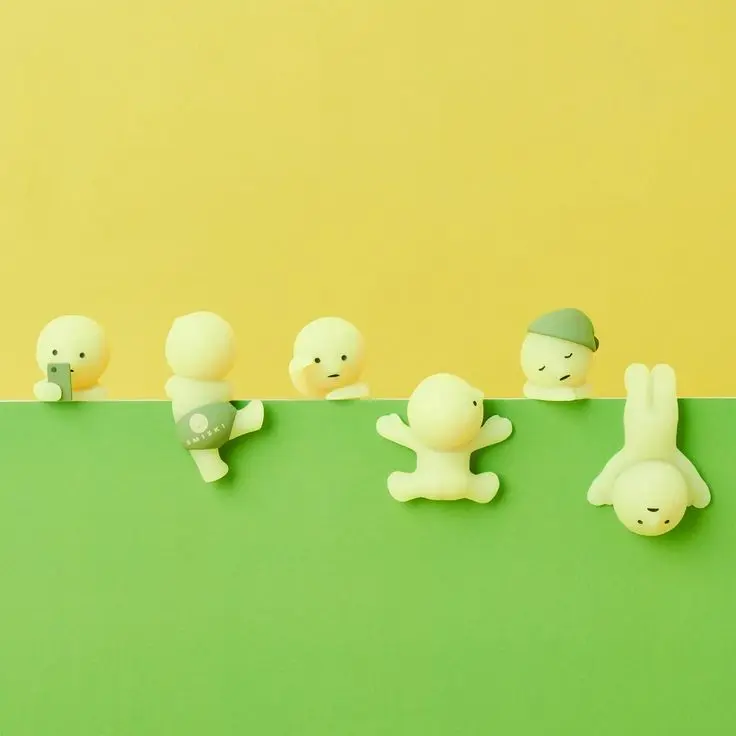 SMISKI Hippers Glow in the Dark Mini Figure | Blind Box Collectible Phone & Laptop Decoration Accessory