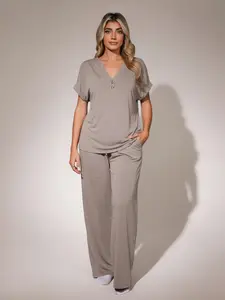 Women's 2-piece short-sleeved top and casual wide-leg trousers home outfit; spring and summer casual wear; drawstring waist pockets wide-leg trousers.
