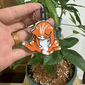 Funny Orange Cat Spin Egg Cute Keychain Prank Stress Relief Backpack Charm Perfect Halloween Christmas Gift for Friends