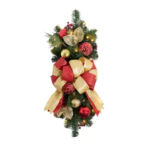 Haute Decor Mad ison 26" Pre- Lit Staircase Swag