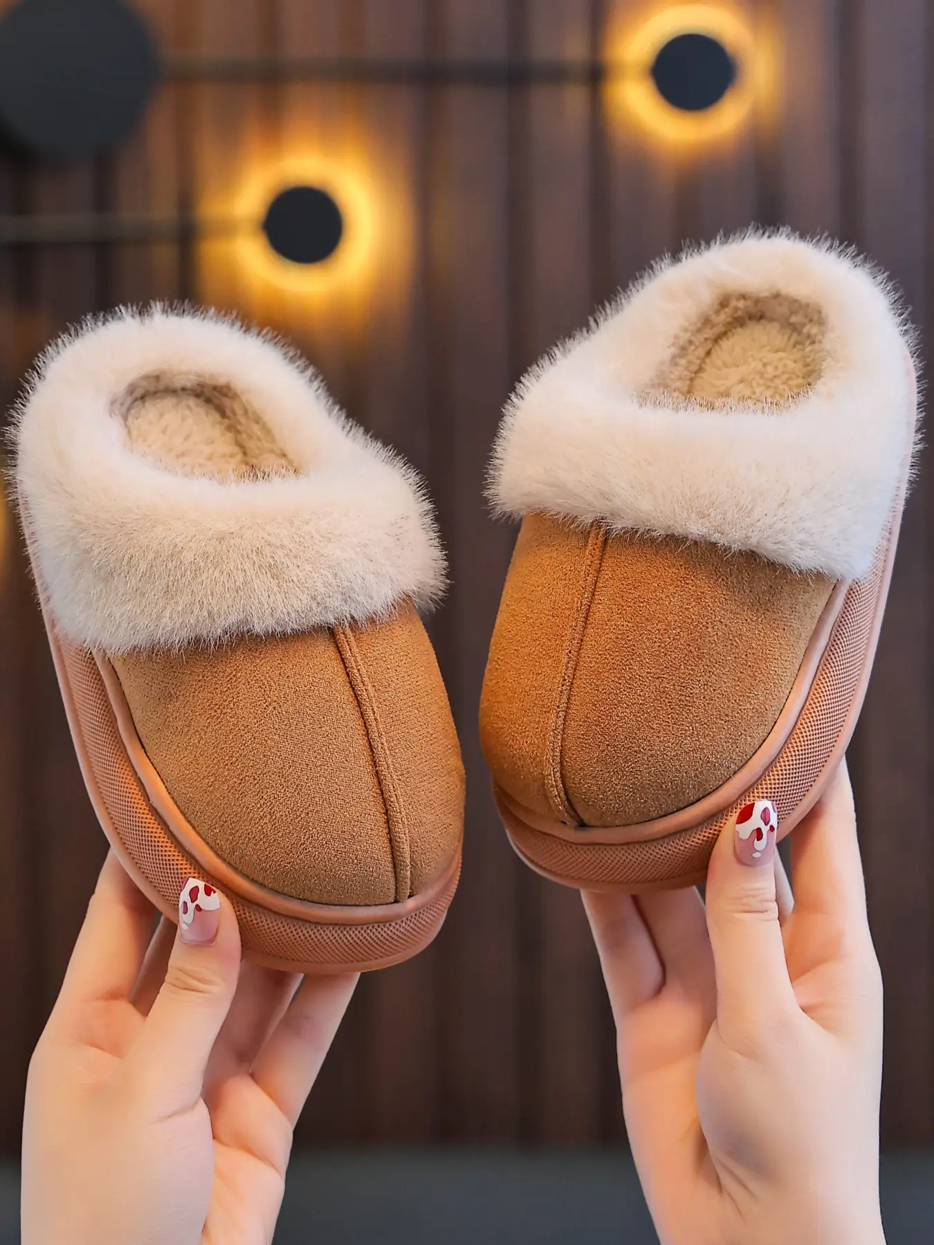 Plush Indoor Slippers, Autumn Winter New Style Soft Sole Shoes, Comfortable Home Wear for Kids, Fashionable Design