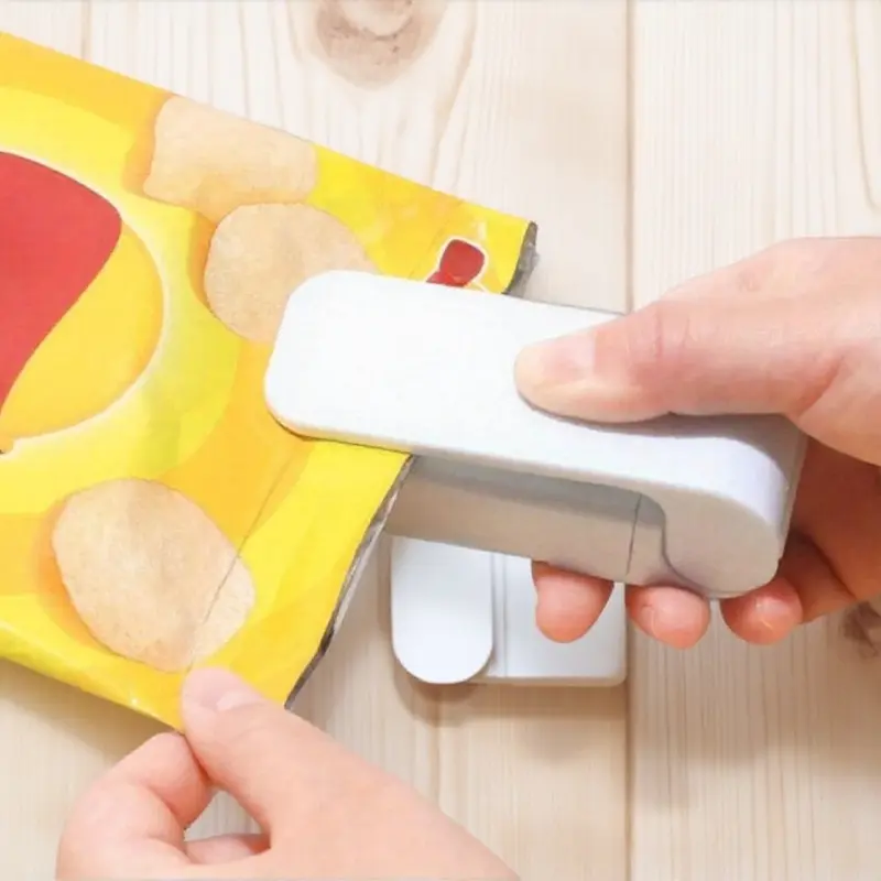 Hand Press Plastic Bag Sealer, Food Grade Heat Sealing Machine for Snacks, Coffee, Chips & Nuts - Portable Airtight Seal Leak Proof Storage Tool, Easy One-Step Operation, Keeps Fresh & Moisture-Free. Must-Have Kitchen Gadget!
