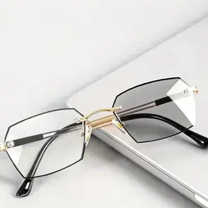 -Reading glasses, blue light filter, high-definition clear lenses, multifocal, comfortable silicone nose pads, unisex for everyday wear.