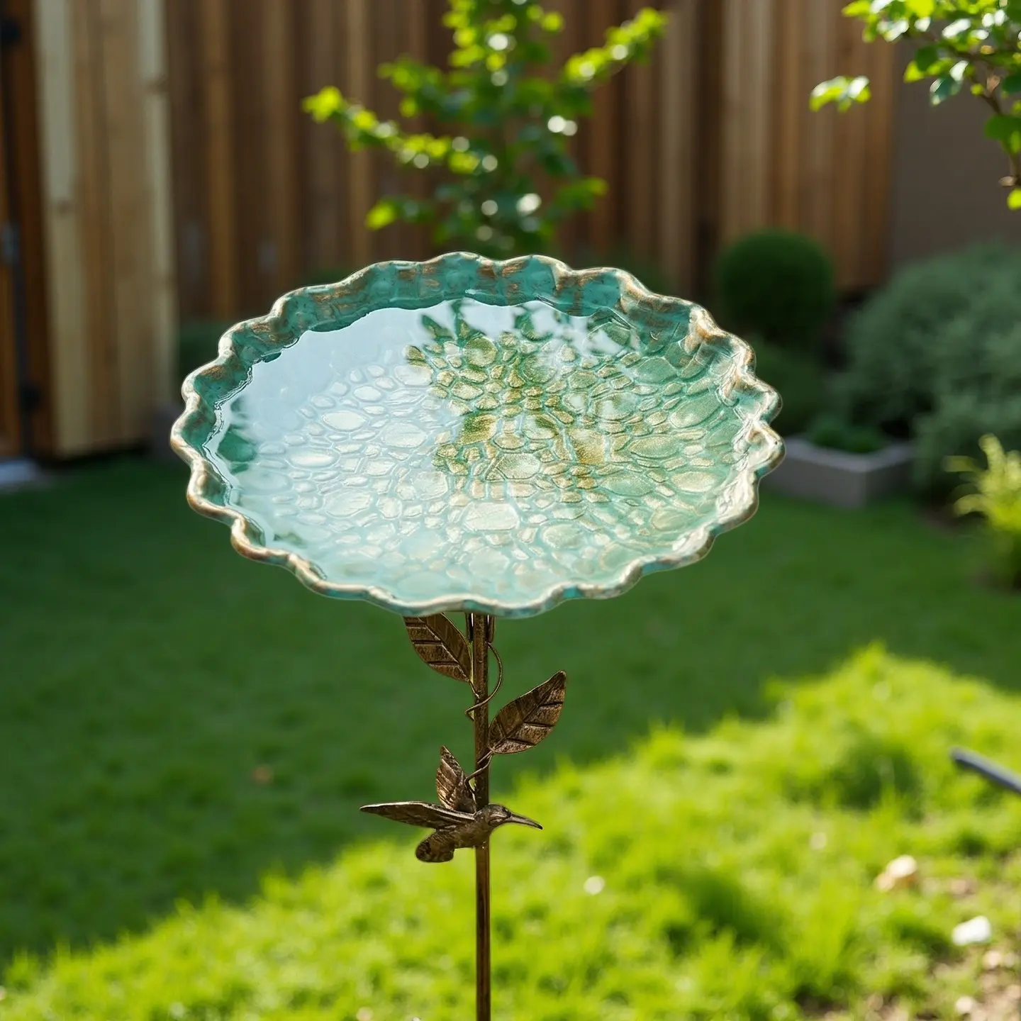 30.3-in Vintage Gold & Green Birdbath-Bird Feeder, Garden Decor with 10-in Honeycomb Relief Tray, 5-Legged Base, Hummingbird Accent, Weather-Resistant Outdoor Lawn Backyard Equipment, Easy to Assemble