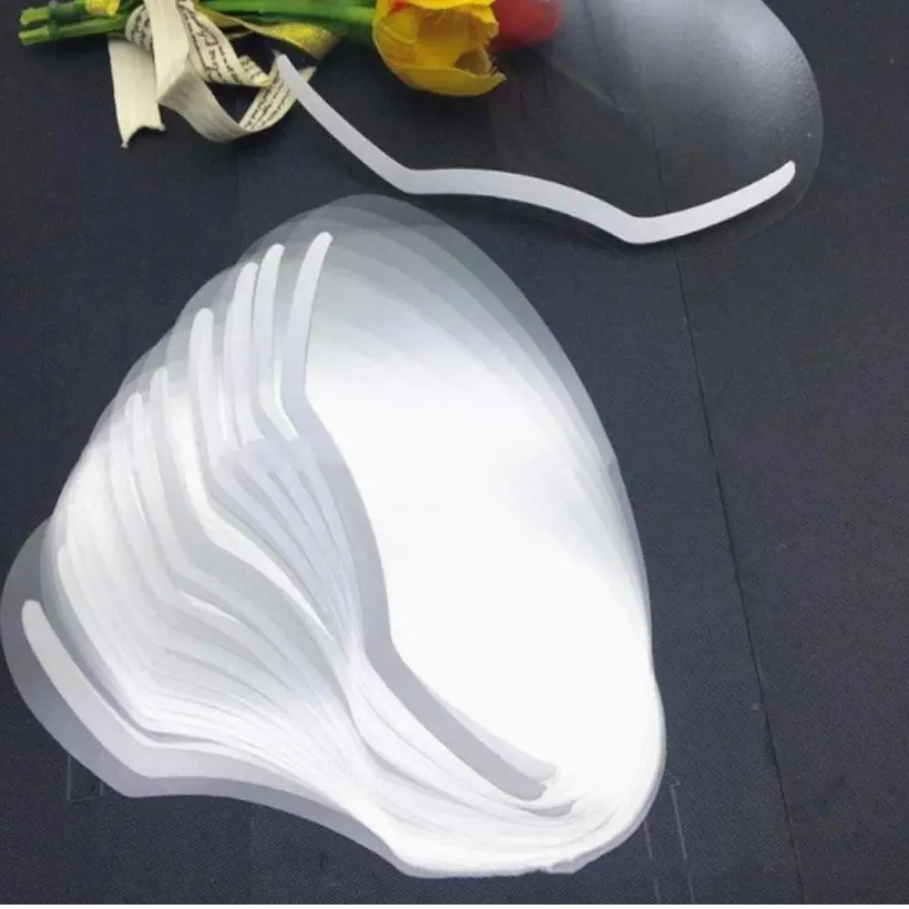 Chumbi Disposable Face Shield Pack - 50pcs Waterproof Clear Visor Bathroom Accessory for Haircuts,Eyelash Extensions - Face Protection Disposable,Reliable Coverage,Cost-Effective Shower Cover