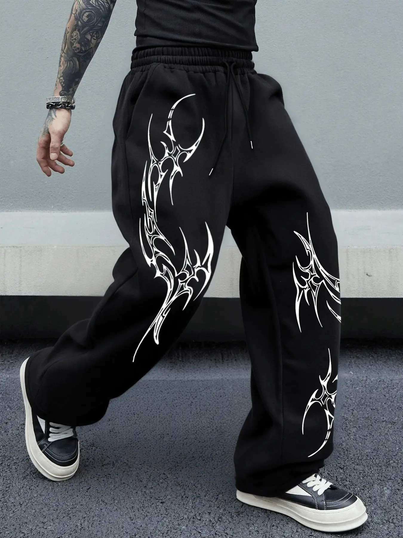 Men's Casual Sporty Athleisure Style Long Pants, Thorns Lightning