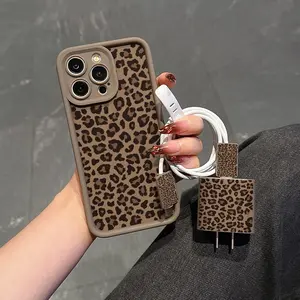5 Piece Set High Bamboo Leopard Print Phone Case with Charger Head Cover, Cable Protector & Tpu Shockproof Shell for iPhone 10-17, Perfect Birthday & Christmas Gift for Couples and Teens