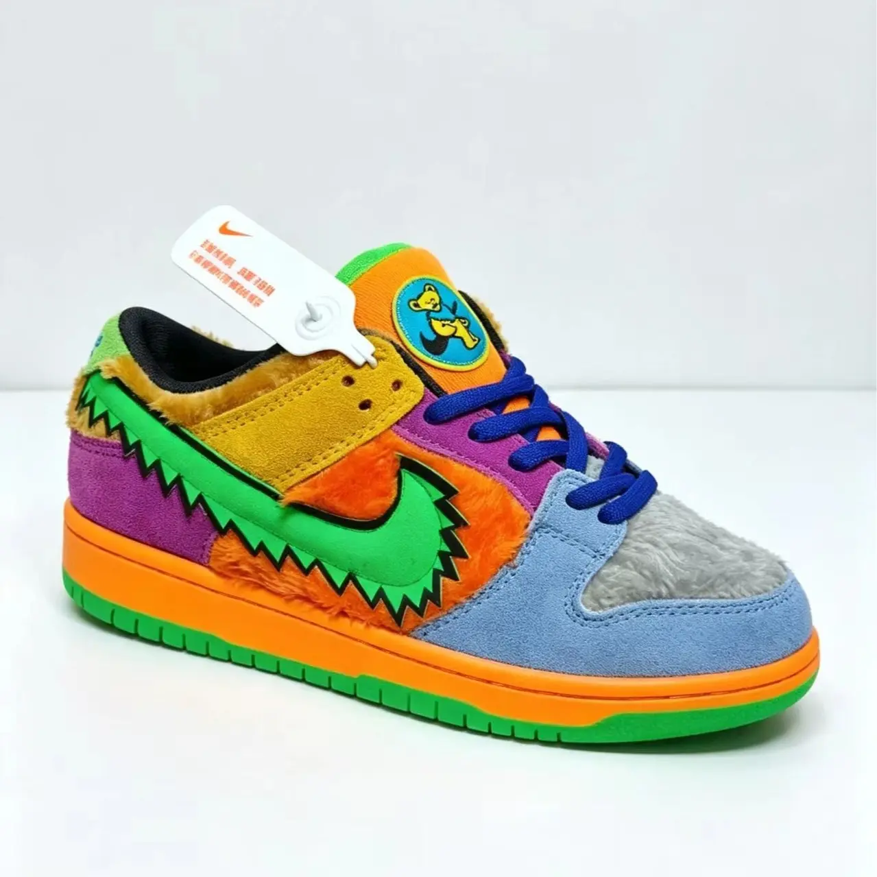 Classic low-top sneaker with cartoon patch decoration, soft fluffy material brings cozy touch and comfortable wearing experience all day long