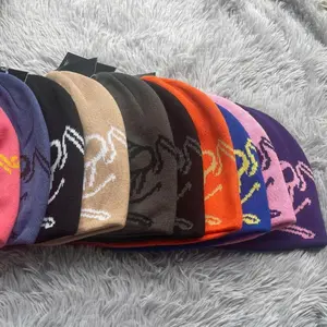 Unisex wool knit beanie,TikTok viral style – perfect warmth & airflow for skiing, hiking & cold weather.