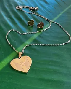 Puerto Rico Gold Flag Stainless Steel Jewelry Set – Heart Design (18” Necklace)