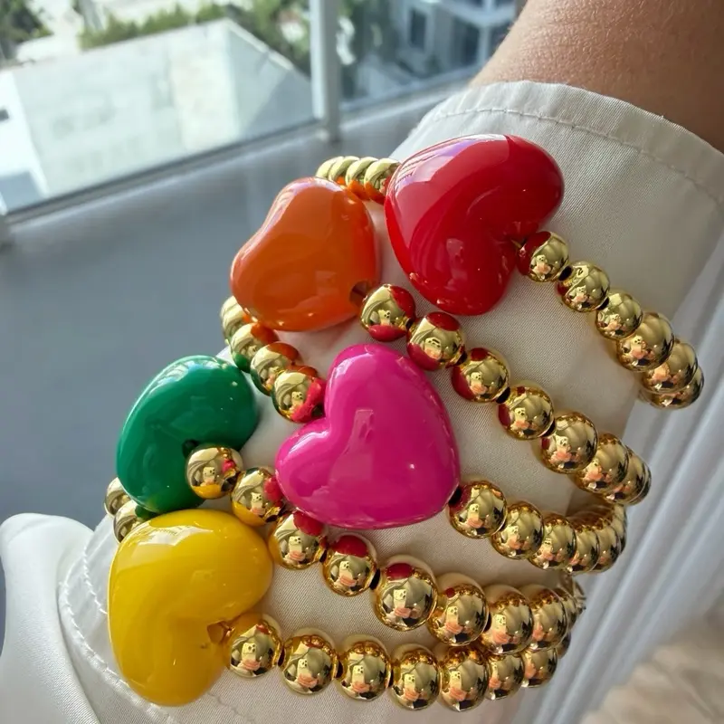 Casual, Stylish Heart Charm Bracelet - Multiple Colors Fashion Accessory