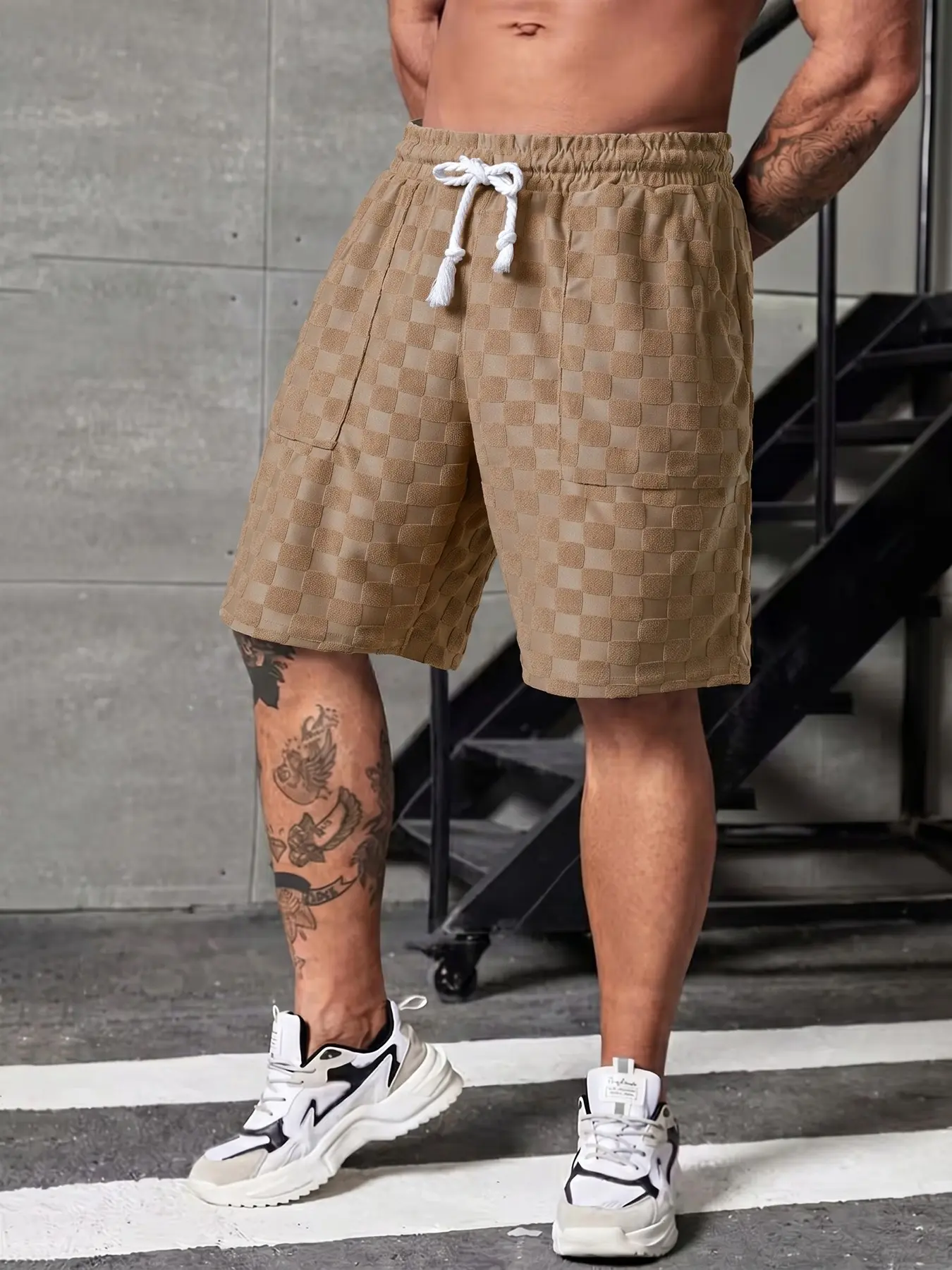 Men's European Style Fitness Shorts, Drawstring Sports Shorts, Athletic Shorts, Vintage Checkered Texture, High Elasticity Breathable Fabric, Loose Drawstring, Ideal for Gym and Running