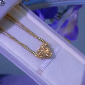 LisiZen Heart-to-Heart Magnetic Zircon Pendant Necklace for Women, Summer Stylish Light Luxury Unique Collarbone Chain DZXL4059