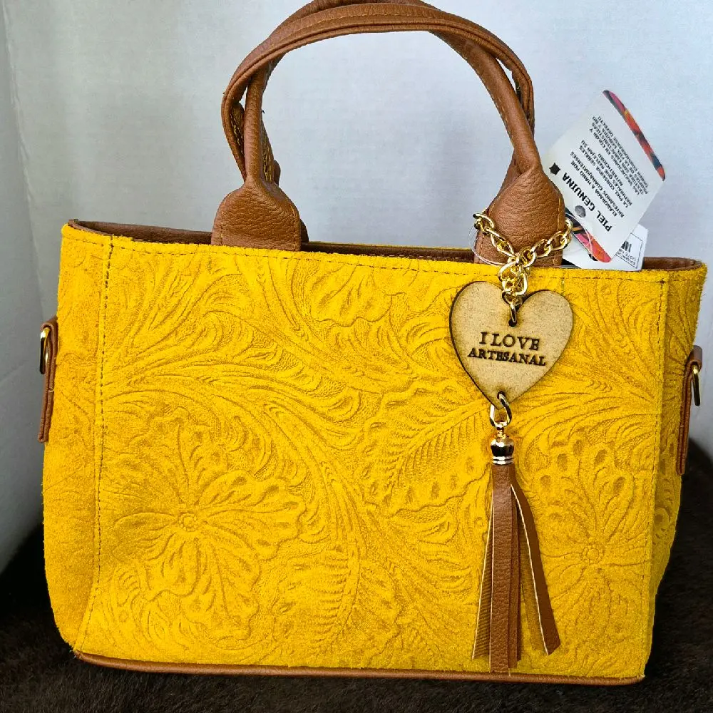 Chulis Mini Tote - Handcrafted Leather Tote with Heart Charm - Made in Mexico - Perfect for Everyday Use