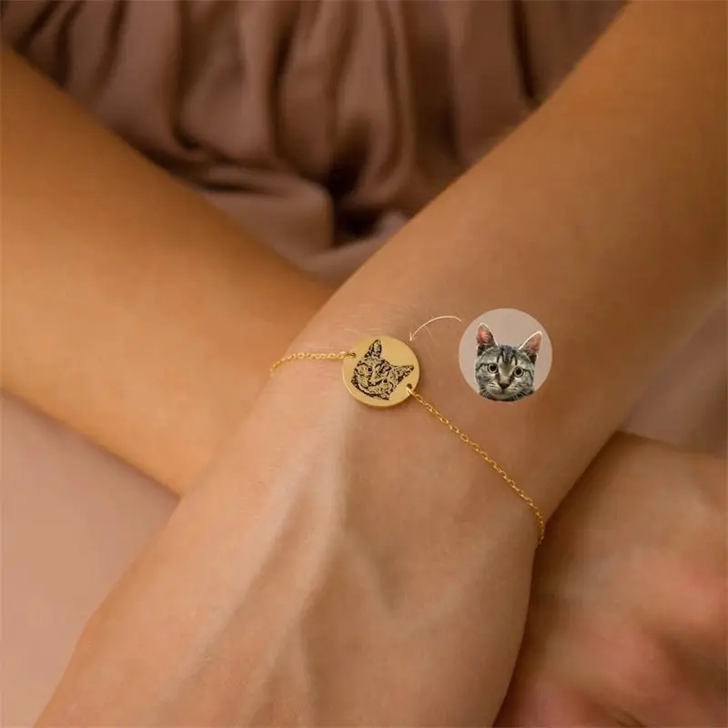 Unisex Engraved Portrait Dog Cat Bracelet, Ideal for Anniversary Gifts