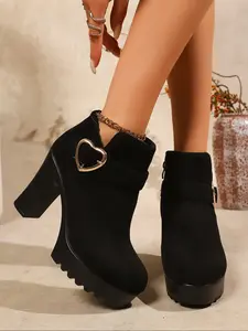 Women's Short Boots with Heart Metal Buckle Decoration, Sweet and Cool Style, Thick Sole for Stability, Perfect for Daily Wear and Light Dates