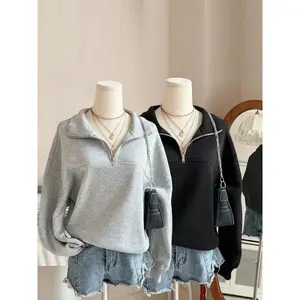 Comfortable and loose long sleeved hooded sweatshirt for autumn and winter, with a casual zipper design, suitable for outdoor daily wear. The fabric is thicker in autumn and winter, suitable for women's clothing