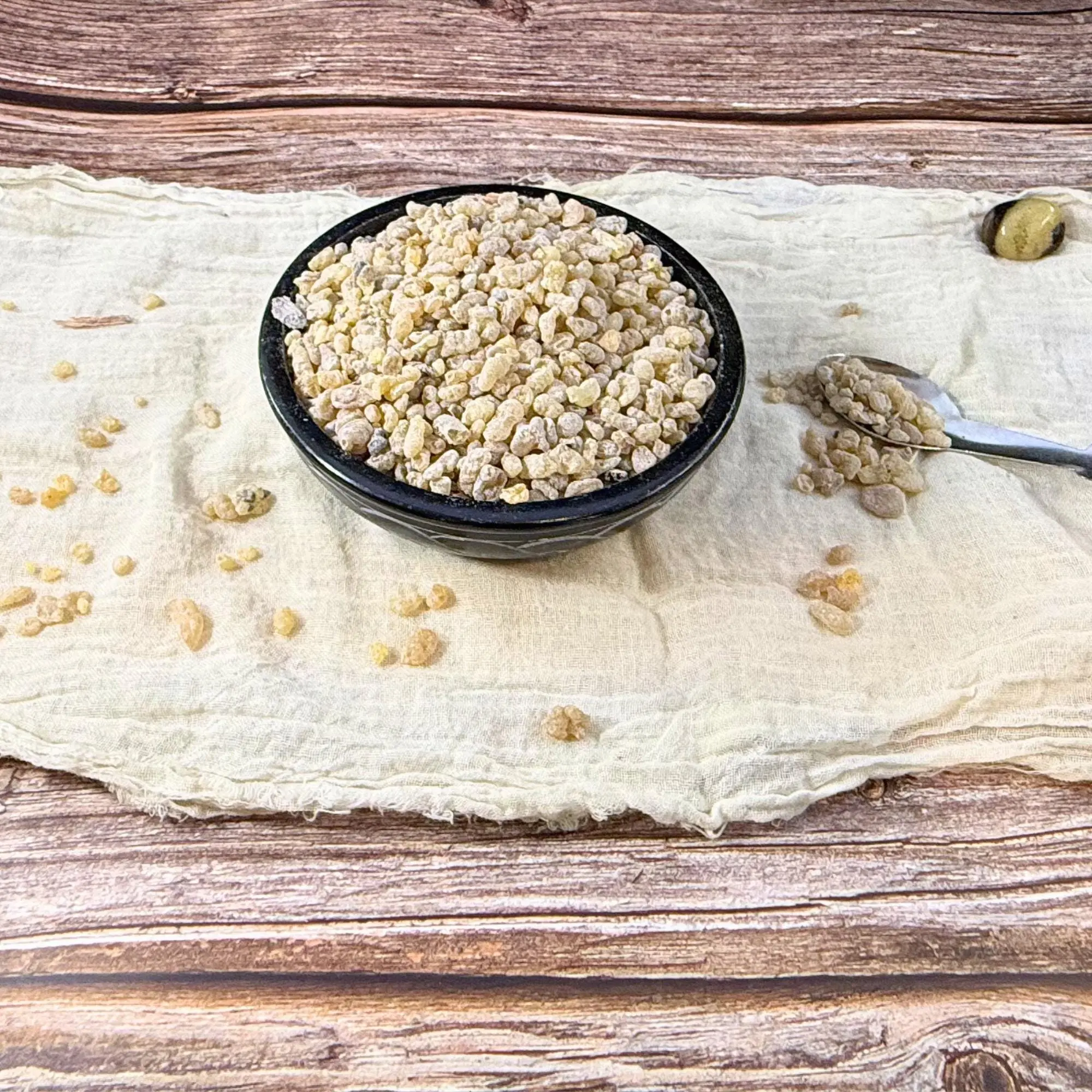 Natural Frankincense Resin Incense with Charcoal - Natural Incense, Apothecary Aesthetic, Aromatic Earthy Scent, Ancient Use, Granule Form, Multi-Size Resealable Pack for Cleansing, Rituals, Apothecary Aesthetic Incense