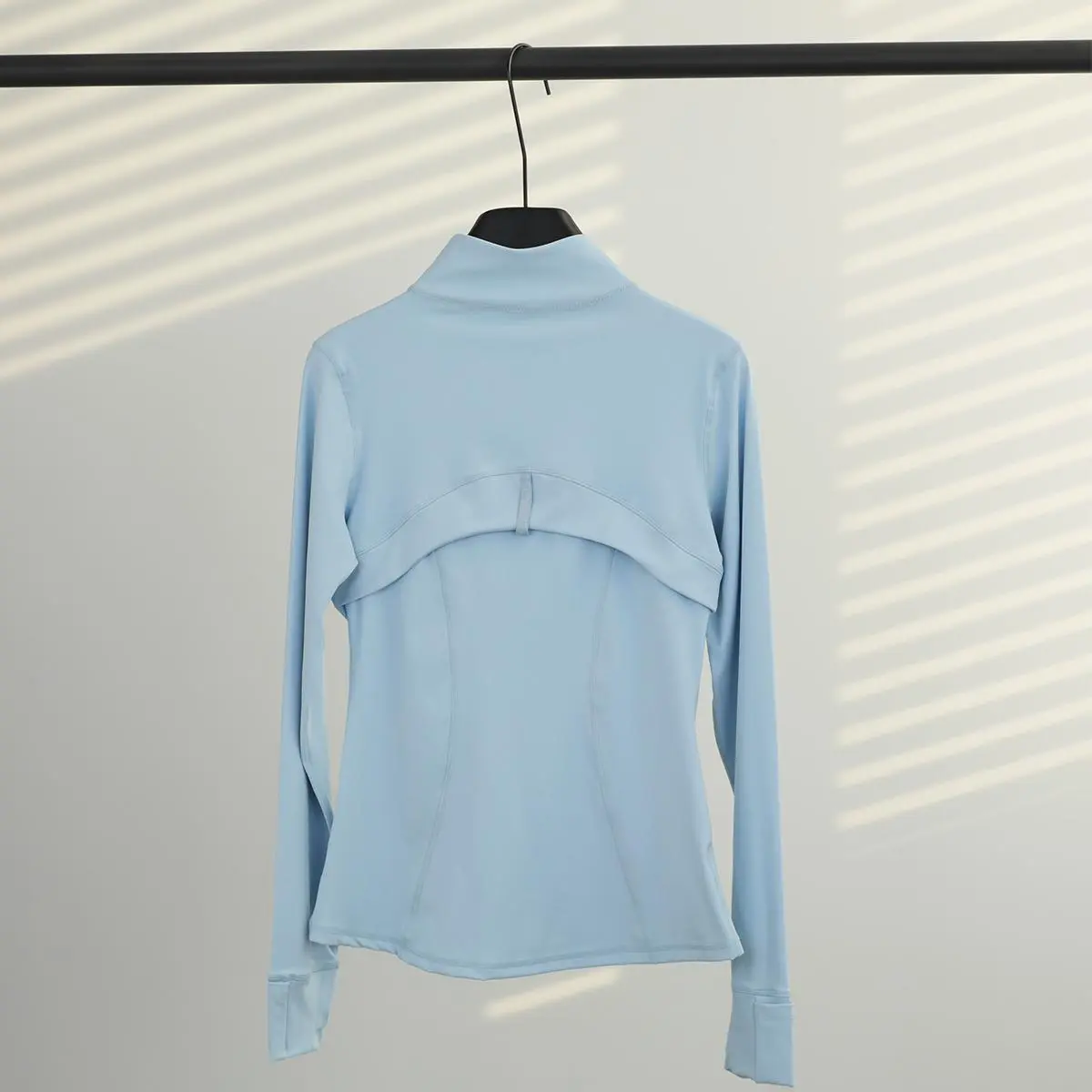 LULU new summer stand-collar jacket features lightweight, quick-drying fabric that flatters the figure. This sporty, stretchy jacket boasts a slim-fit silhouette. LULU new summer stand-collar jacket features lightweight, quick-drying fabric that flatters the figure. This sporty, stretchy jacket boasts a slim-fit silhouette.