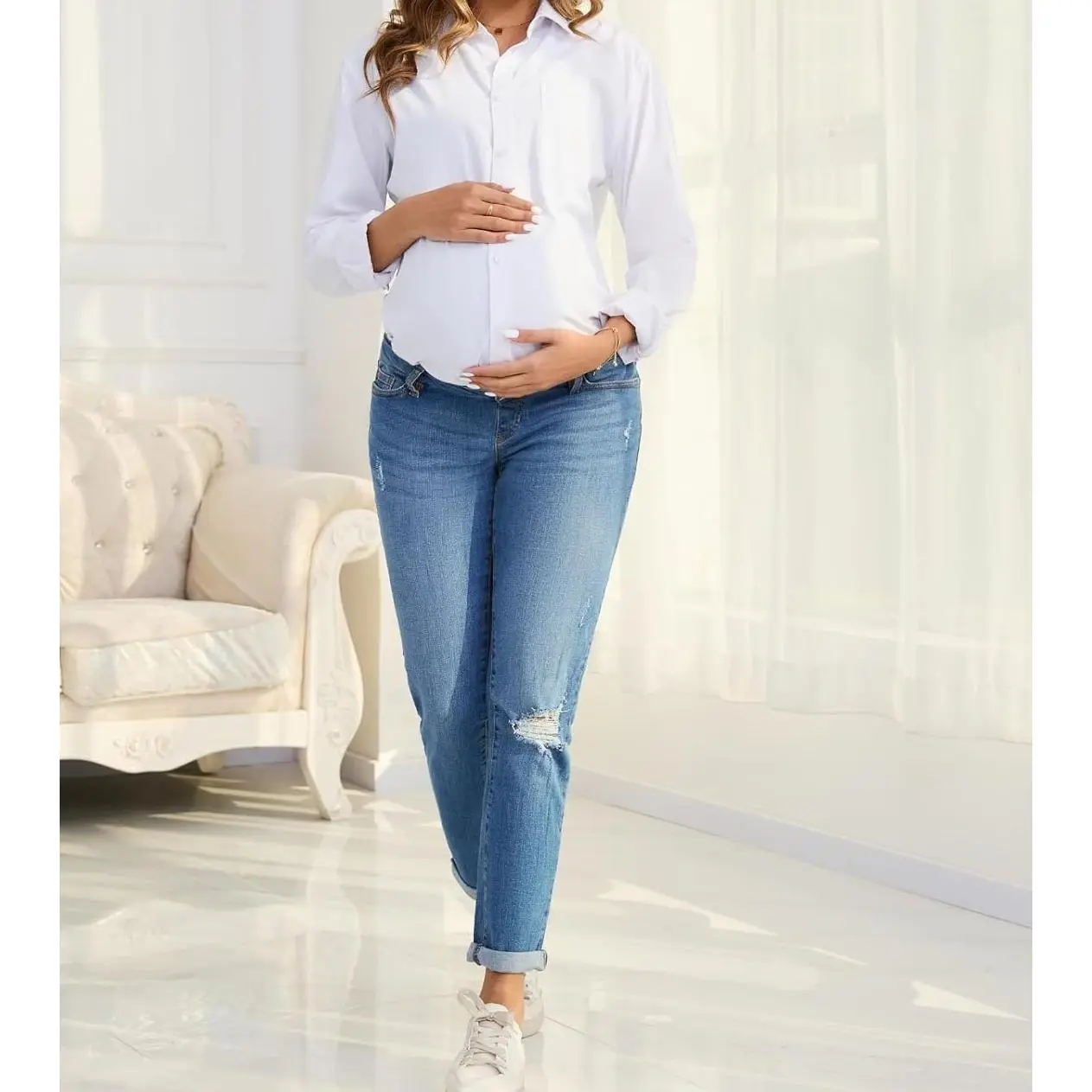 Women's Maternity Boyfriend Jeans - Stretch Over-Belly Denim Pregnancy Pants with Breathable Fabric, Contemporary Design, Ripped Detail, Stretch Fit for All Trimesters, Elastane, Multi-Size, Expecting Moms, Grows With Your Belly, Postpartum Period