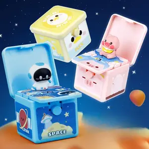 1pcs Cartoon Astronaut Pattern One-click Surprise Keychain Cute Cure Release Emotional Stress Decompression Pink Pig Keyring