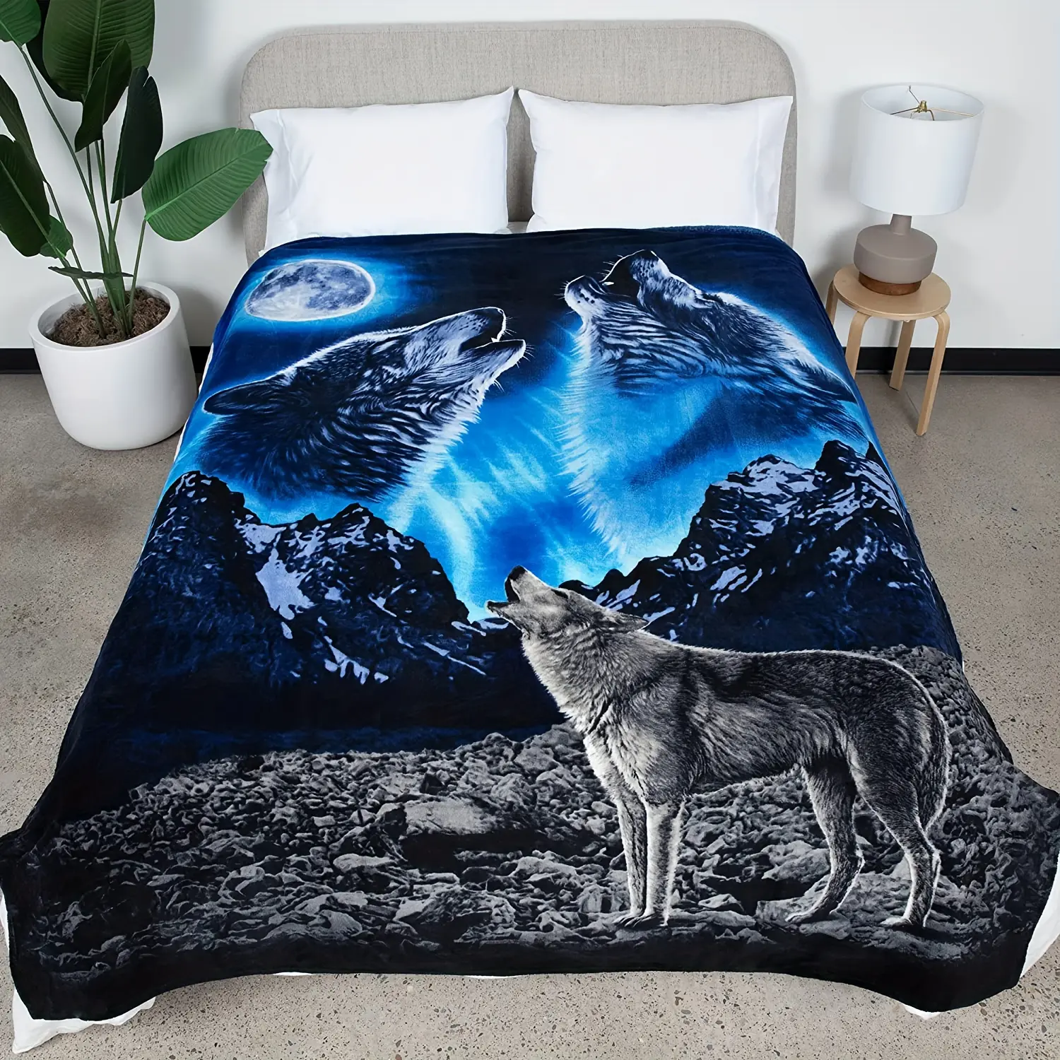 Super Soft Fluffy Howling Wolf Print Flannel Blanket - 280GSM Cozy Throw with Majestic Wolf & Mountain Design, All-Season Comfort for Bedroom, Sofa, Mixed Colors Blankets, Soft Fluffy Blanket