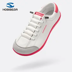 HOBIBEAR wide-toe shoes with PU leather upper, slip-on for men and women, comfortable and lightweight, no laces—sports shoes suitable for everyday commuting and walking.