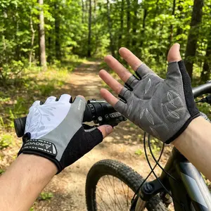 Men's & Women's Cycling Gloves - 5MM Anti-Slip Shock-Absorbing Gel Pad, Lightweight Breathable Half Finger Design for Mountain Cycling, Gym, Motorcycle, Outdoor Sports, Fitness Training, Biking, Motorcycling, Protective Gear