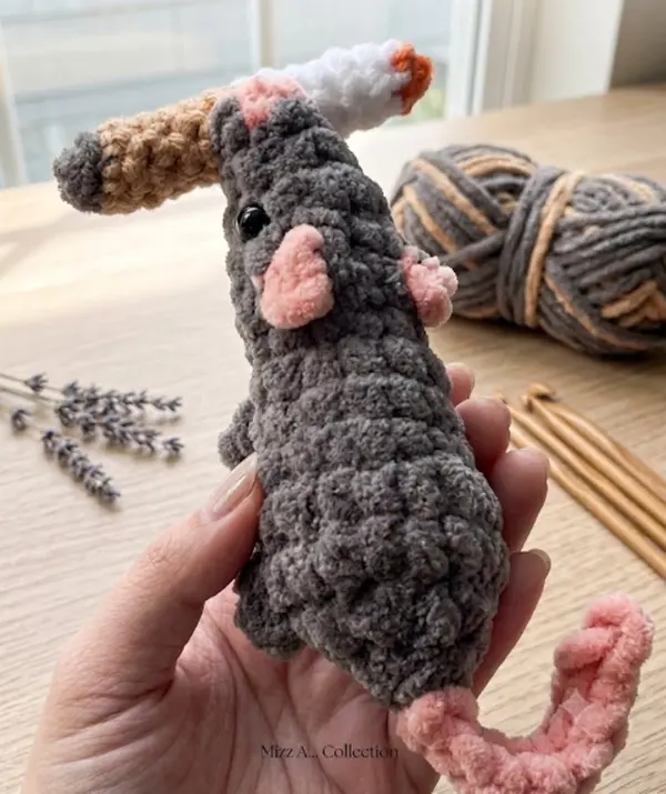 Handmade Crochet Cigarette Rat Plush Toy – Adorable Amigurumi Trash Opossum, Funny Desk Companion, Unique Quirky Stuffed Animal, Novelty Gift for Gen Z