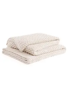 YnM Chunky Cotton Knit Throw Blanket, Cable Knit Throws for Bed Couch Sofa, Decorative Piece for Farmhouse Modern Boho Rustic Scandinavian Chic Vibe, Cream White 50x60 Inches