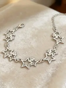 Y2K Sweet Cool Hollow Star Bracelet, Gold & Silver 2 Colors Adjustable Five-Pointed Star Metal Bracelet, European American INS Egirl Versatile Jewelry